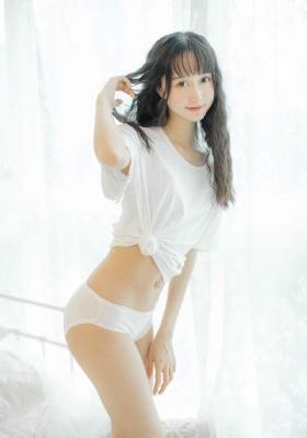 暴风雨憧憬淋湿的女老板